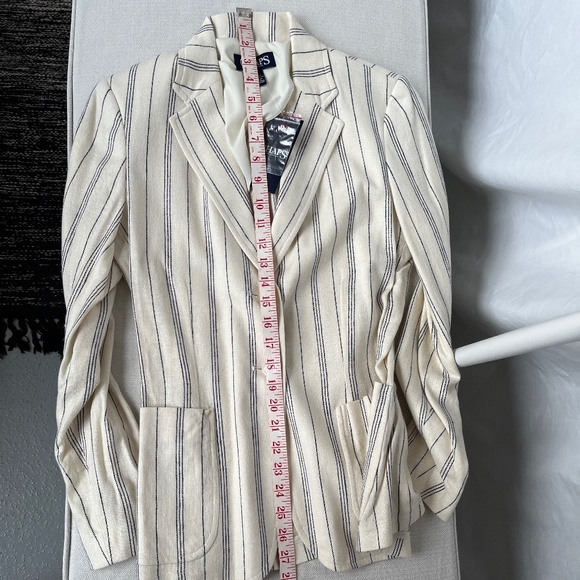 Chaps (NWT) (4) linen-blend, cream & navy, 2-button. - Picture 12 of 16